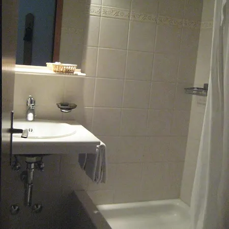 אורחן Alte Post 3*